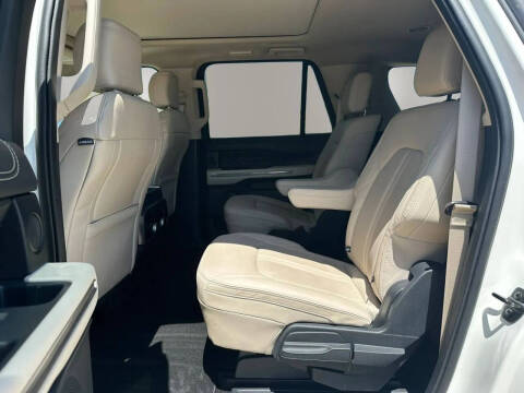 2023 Ford Expedition MAX Platinum