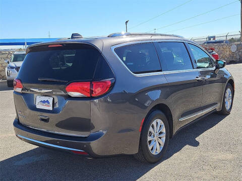 2019 Chrysler Pacifica Touring L