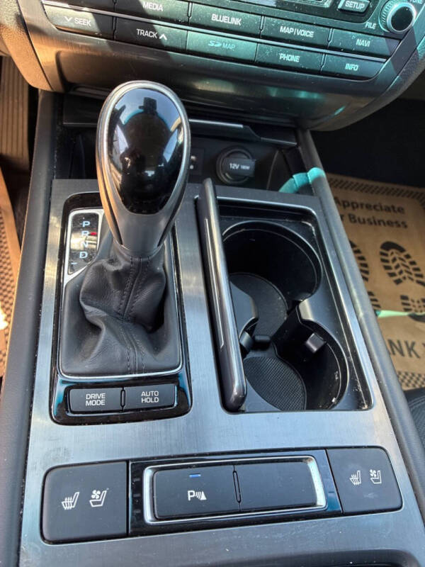 2015 Hyundai Genesis