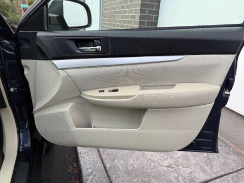 2012 Subaru Outback 2.5i