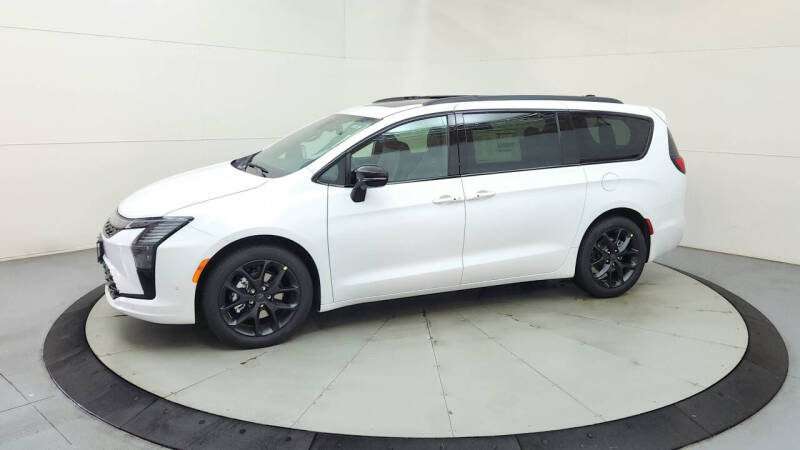 2027 Chrysler Pacifica Limited