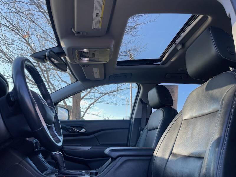 2017 GMC Acadia SLT-1