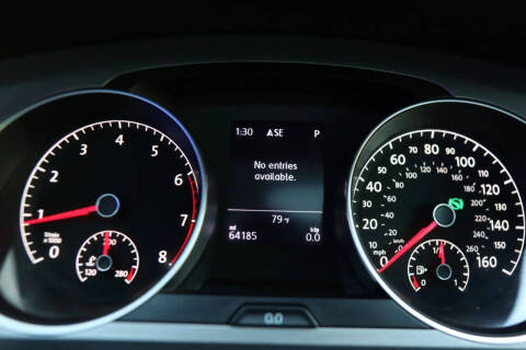 2017 Volkswagen Golf TSI Wolfsburg Edition