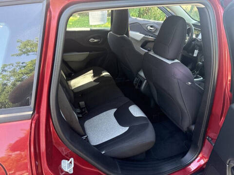 2014 Jeep Cherokee Sport