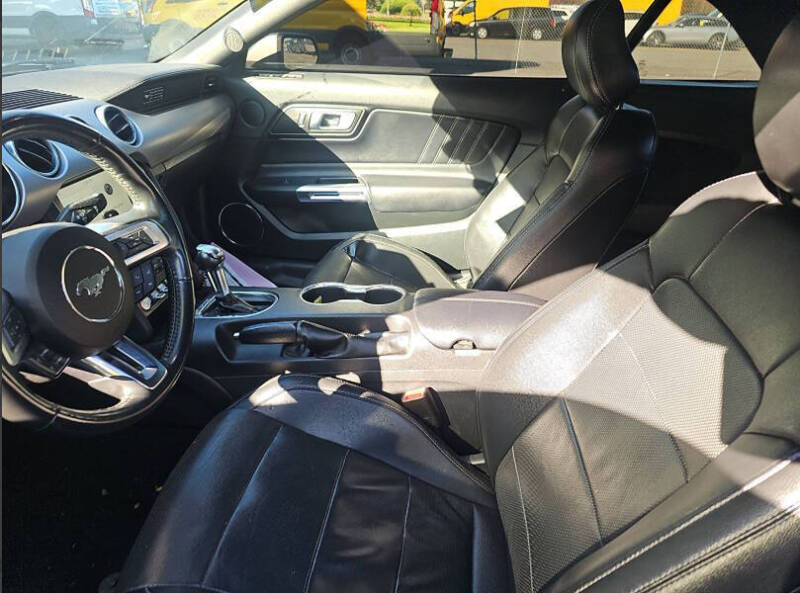 2020 Ford Mustang EcoBoost Premium