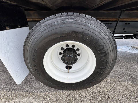 2022 Freightliner M2 106