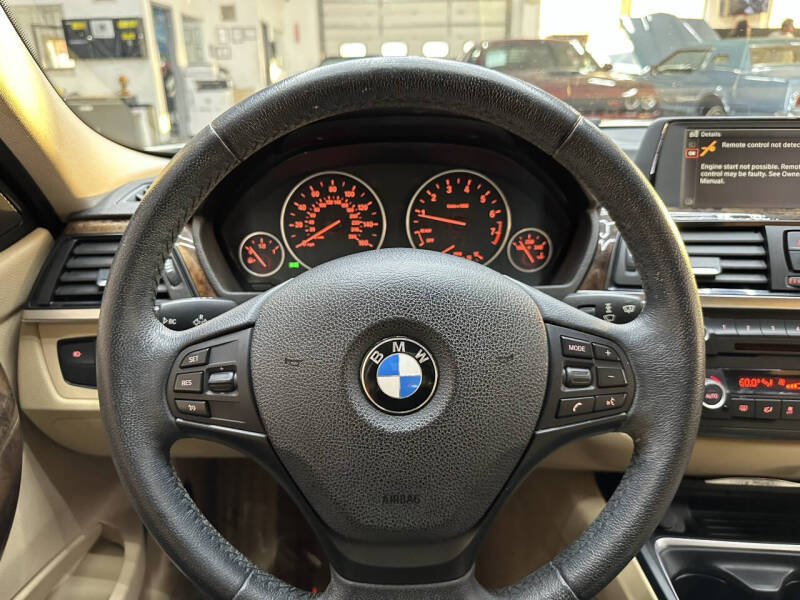 2014 BMW 3 Series 320i