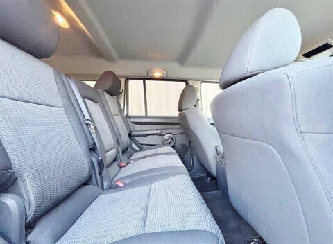 2010 Jeep Commander Sport