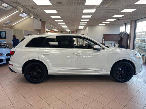 2022 Audi Q7 quattro Premium Plus 55 TFSI