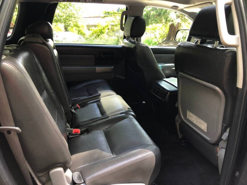 2012 Toyota Sequoia SR5