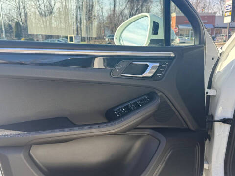 2017 Porsche Macan S