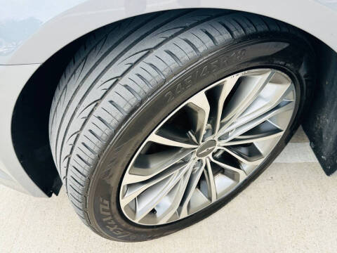 2015 Hyundai Genesis