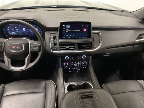 2024 GMC Yukon XL SLT