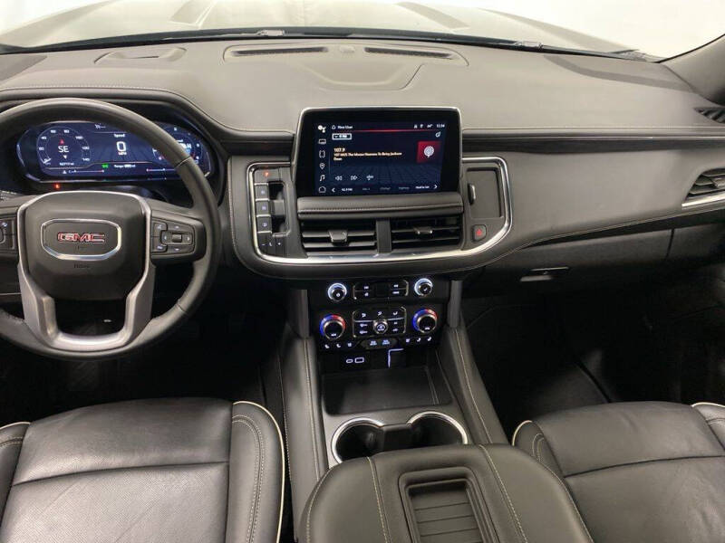 2024 GMC Yukon XL SLT