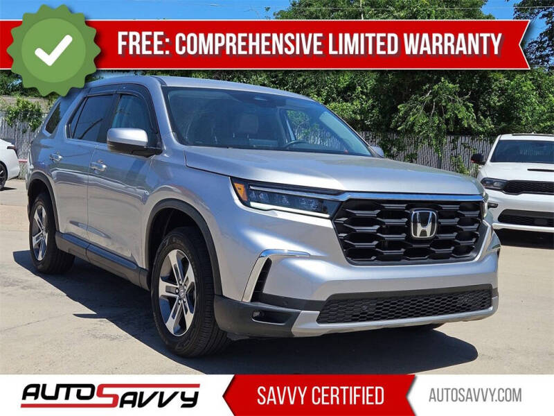 2023 Honda Pilot EX-L w/Rear Captain's Chairs