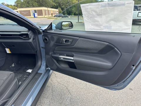 2025 Ford Mustang EcoBoost