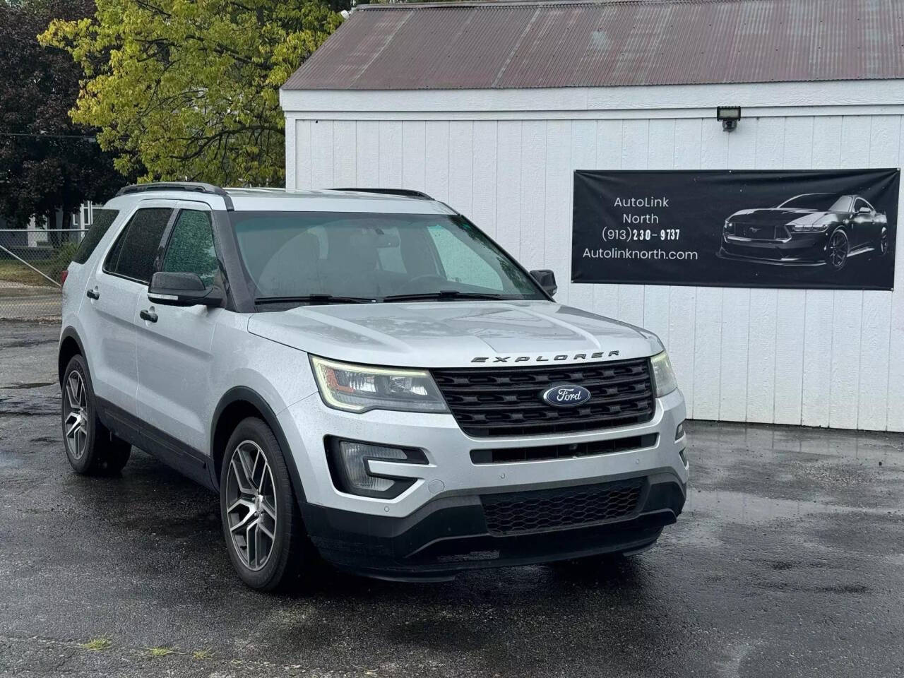 2017 Ford Explorer for sale at Autolink in Kansas City, KS