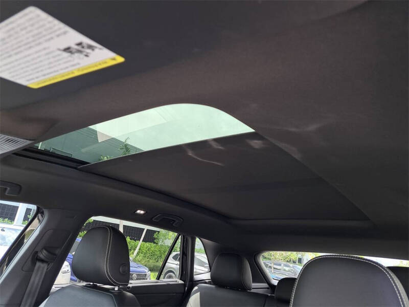 2025 Volkswagen Atlas Cross Sport SEL 4Motion