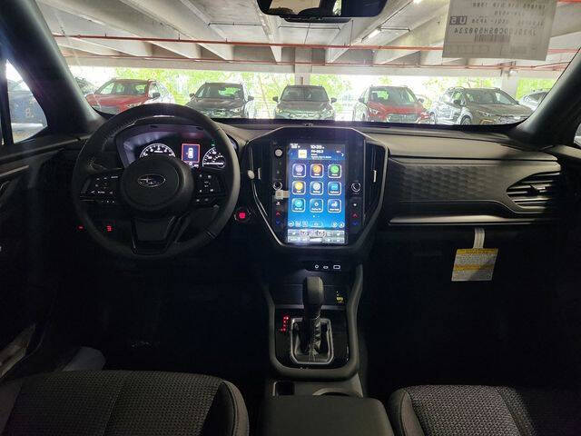 2025 Subaru Forester Premium