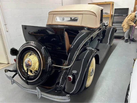 1934 Ford Cabriolet