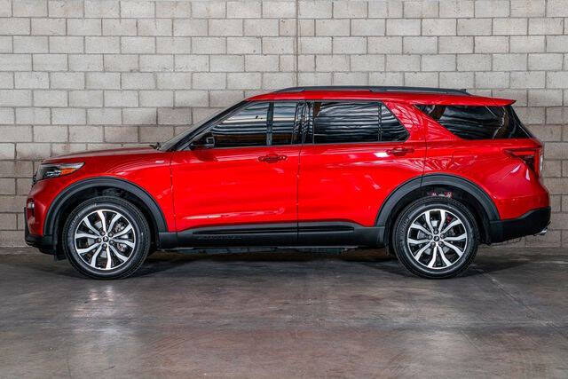 2022 Ford Explorer ST-Line