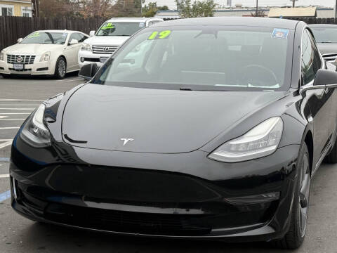 2019 Tesla Model 3 Standard Range Plus