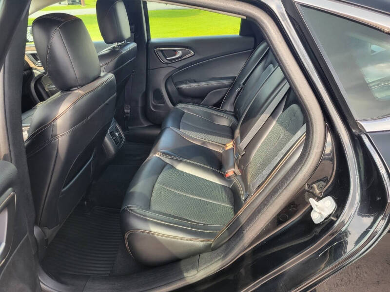 2015 Chrysler 200 C