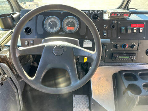 2010 Freightliner MT45 Chassis