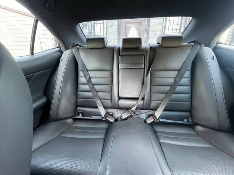 2016 Lexus IS 350