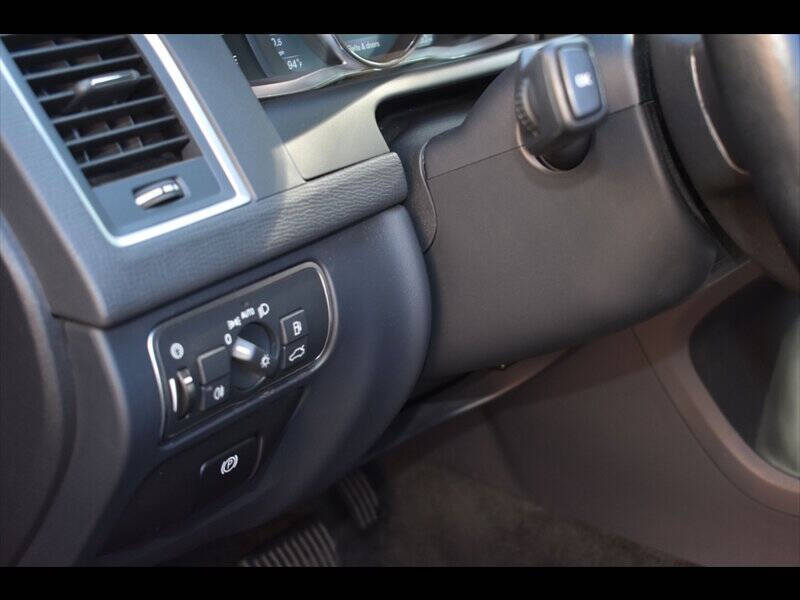 2016 Volvo XC60 T5 Drive-E Platinum