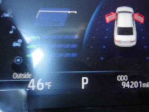 2022 Toyota Camry Hybrid XLE