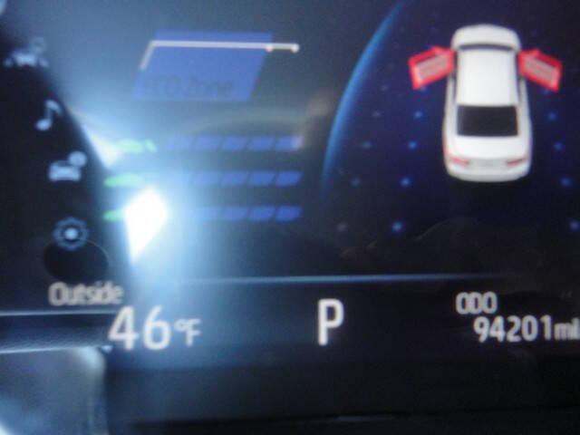 2022 Toyota Camry Hybrid XLE