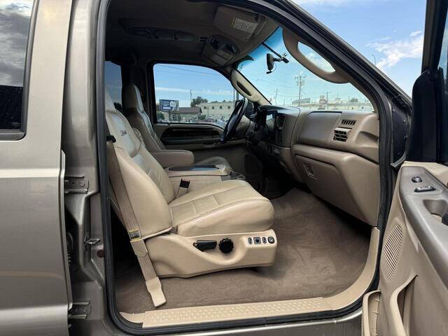 2004 Ford Excursion Limited