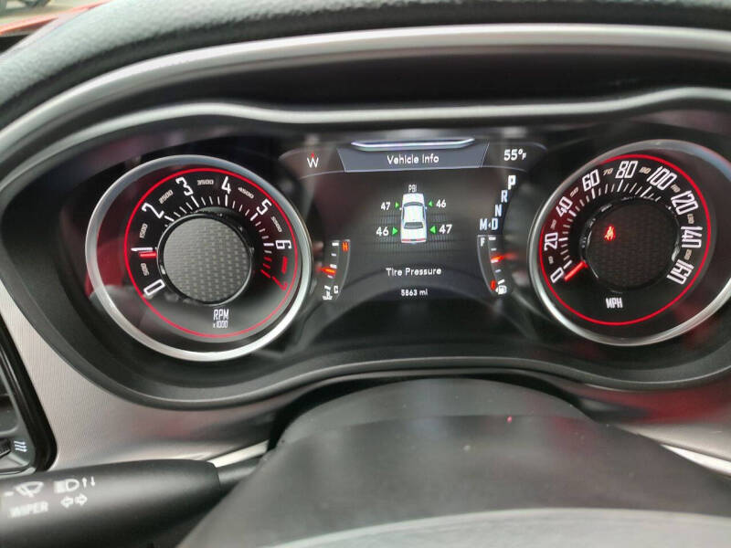 2021 Dodge Challenger SXT