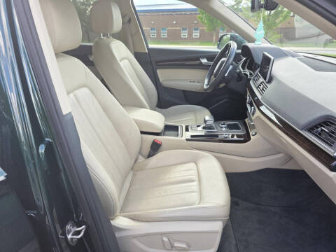 2018 Audi Q5 2.0T quattro Premium Plus