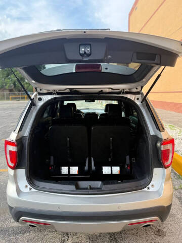 2016 Ford Explorer