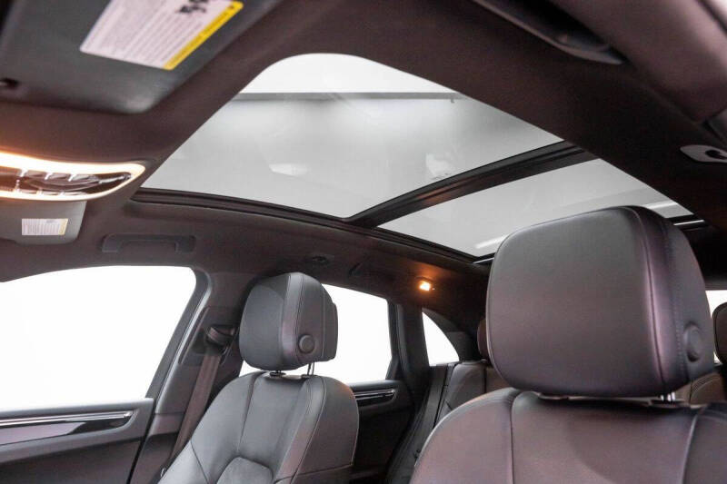 2016 Porsche Macan S