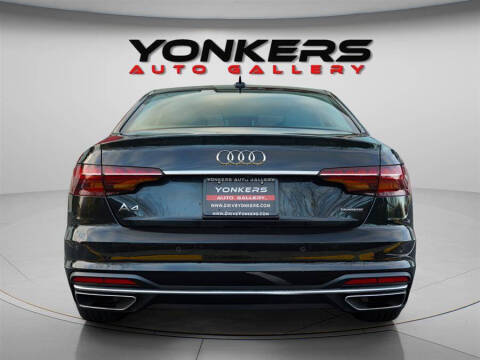 2022 Audi A4 quattro Premium 40 TFSI