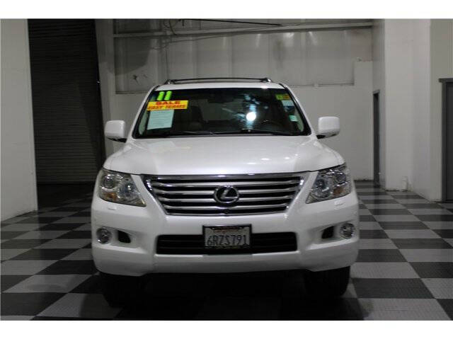 2011 Lexus LX 570