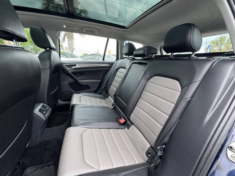 2017 Volkswagen Golf Alltrack