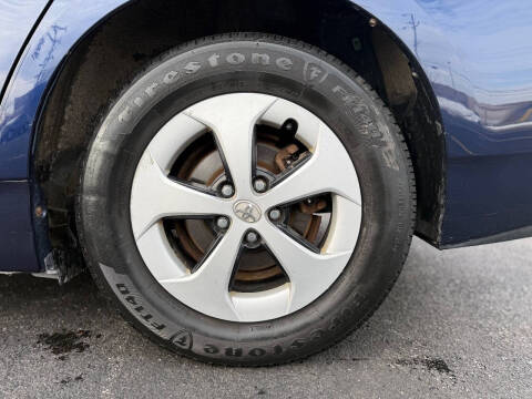 2012 Toyota Prius Two