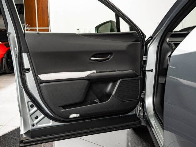 2026 Lexus UX 300h Premium