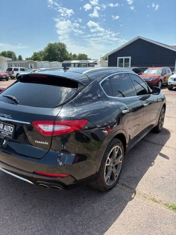 2017 Maserati Levante