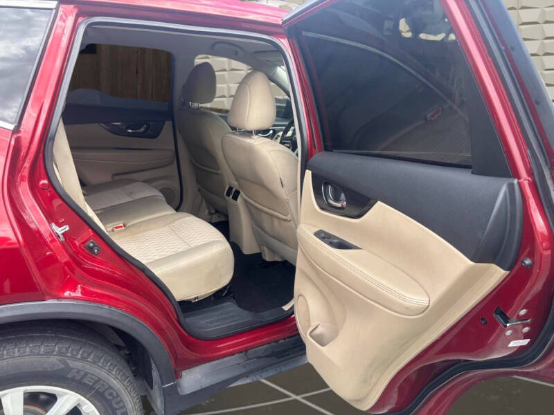 2018 Nissan Rogue SV