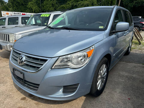 2012 Volkswagen Routan for sale at Motley's Auto World in Danville VA