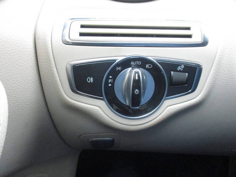 2016 Mercedes-Benz C-Class C 300 Luxury 4MATIC