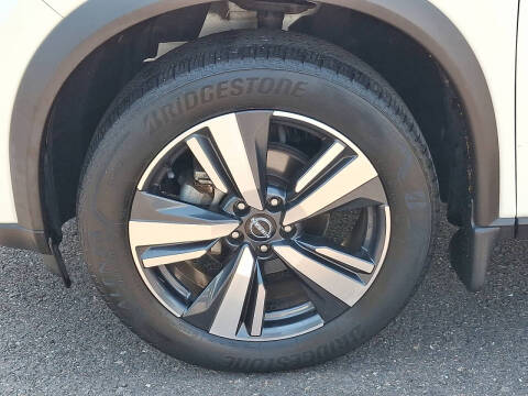 2022 Nissan Rogue SL