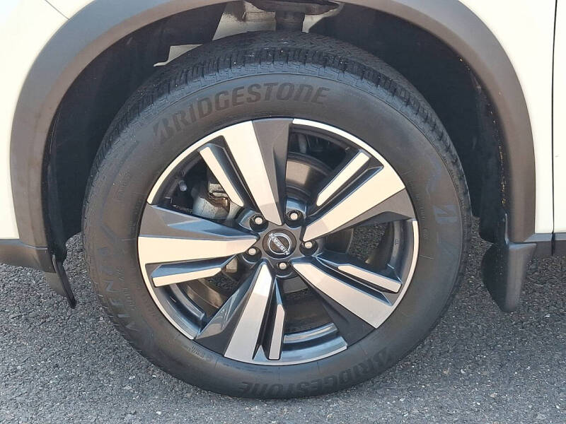 2022 Nissan Rogue SL