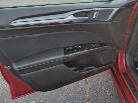 2016 Ford Fusion Hybrid SE