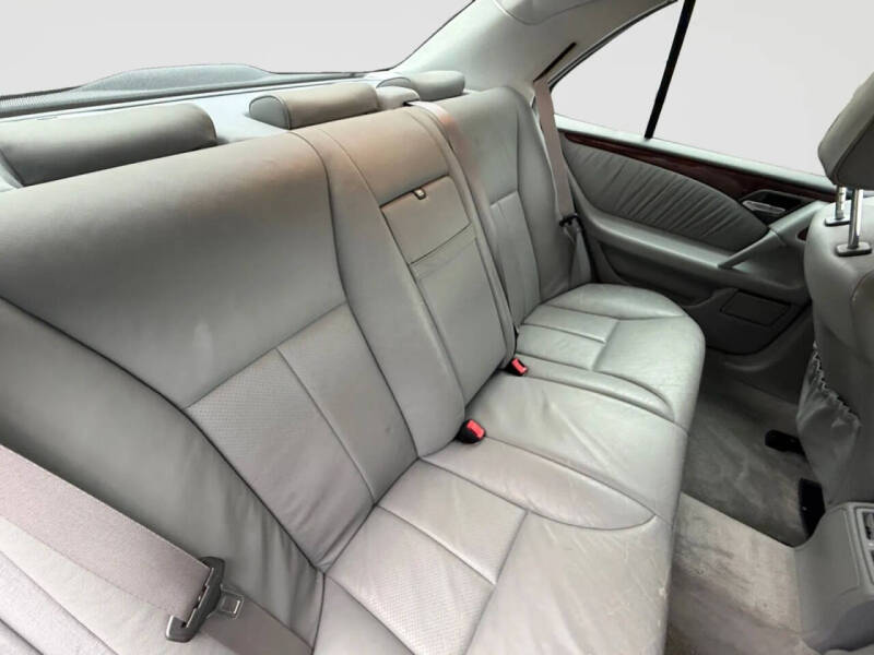 1999 Mercedes-Benz E-Class E 320